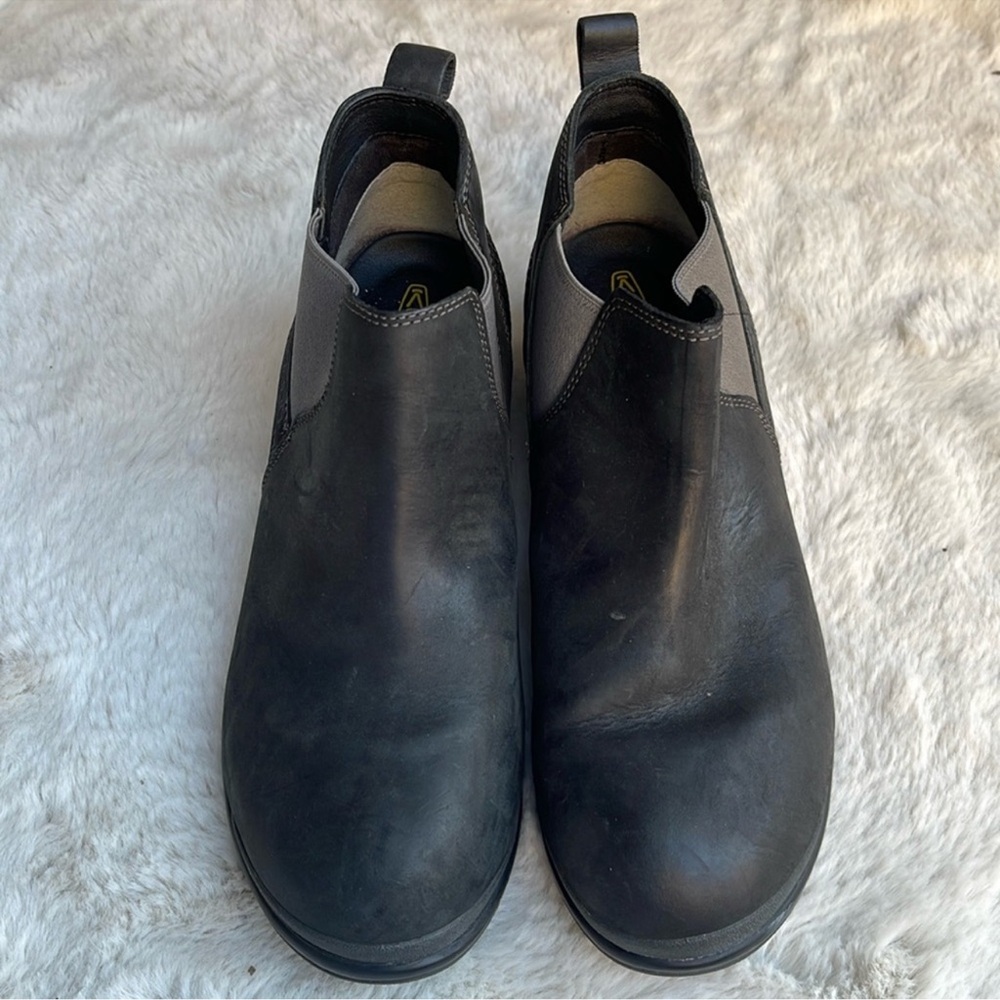 Keen Morrison Black Leather ankle  boots